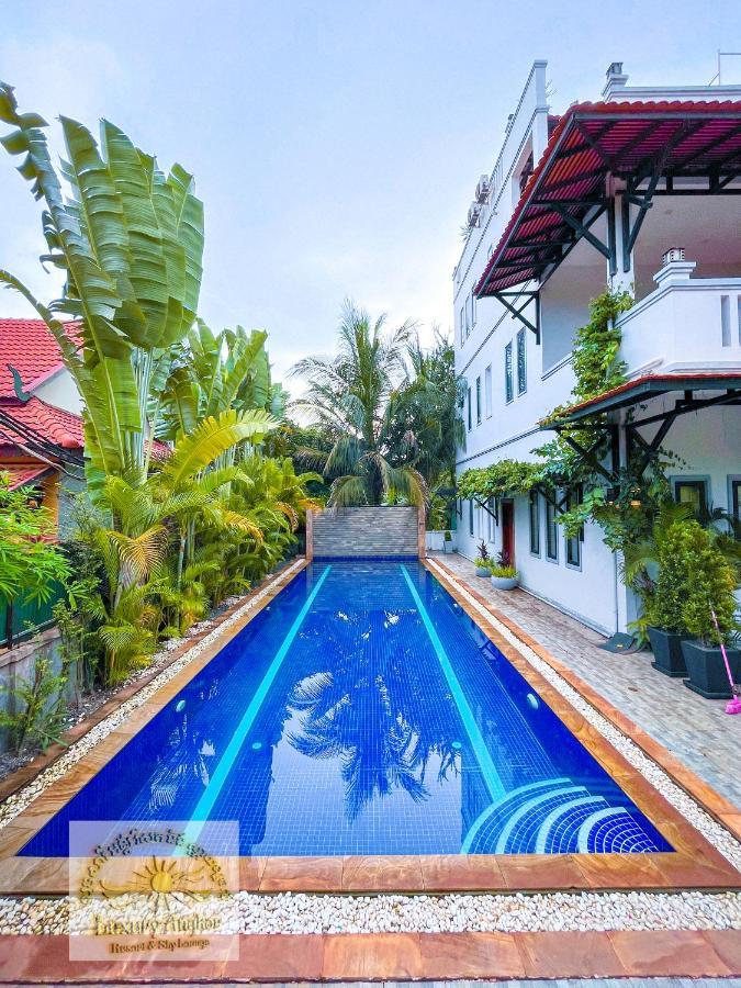 Luxury Angkor Resort & Sky Lounge Σιέμ Ρέαπ Εξωτερικό φωτογραφία